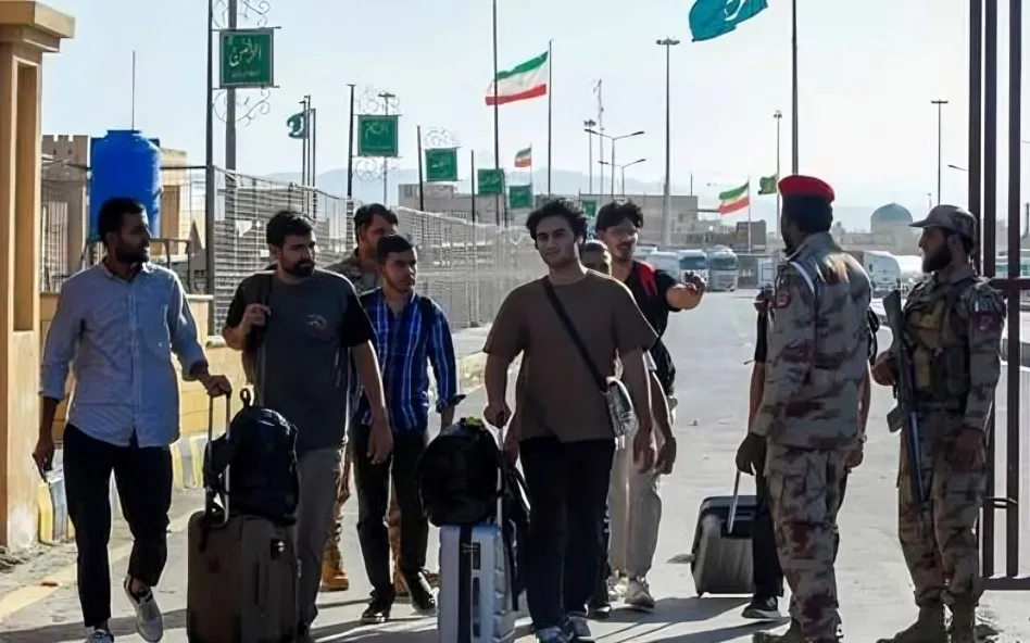 Pakistani students flee Iran amid protests and unrest