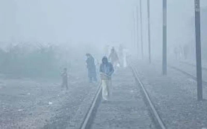 Winter tightens its hold across Pakistan