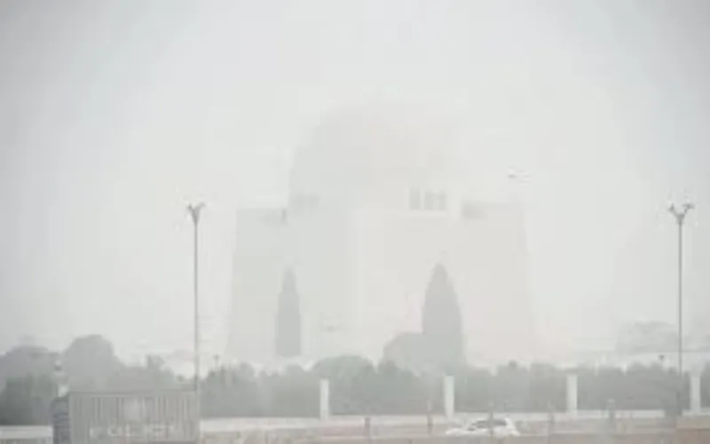 PMD warns of cold, dry conditions amid dense fog