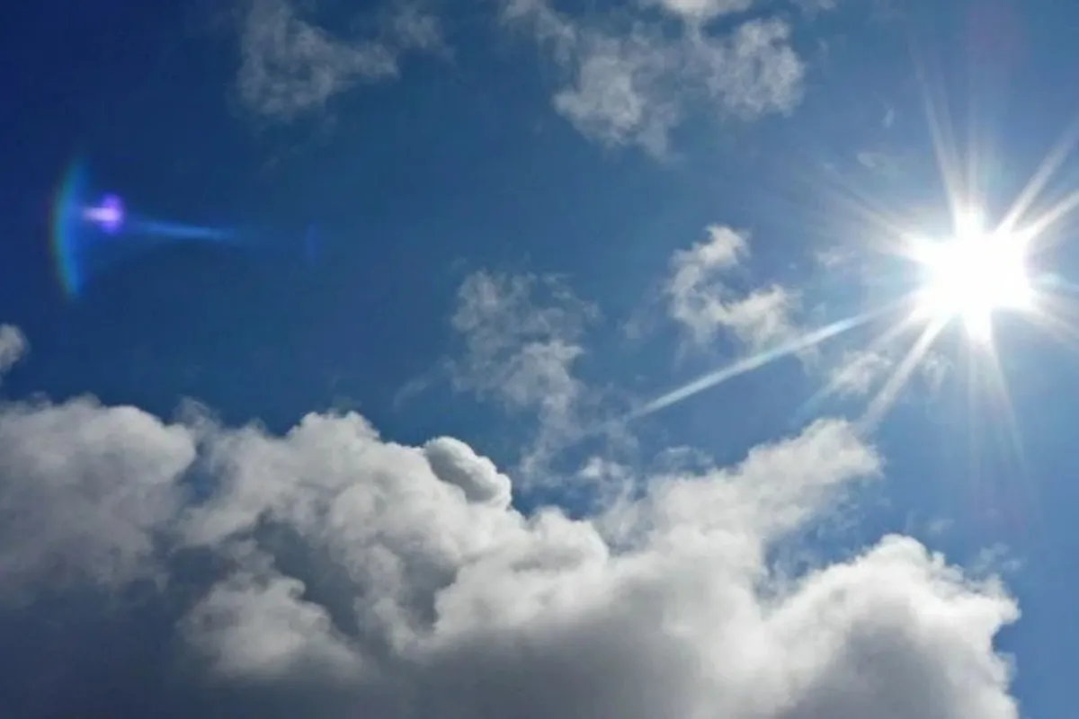 Clouds and sunshine battle for control as winds sweep across the city