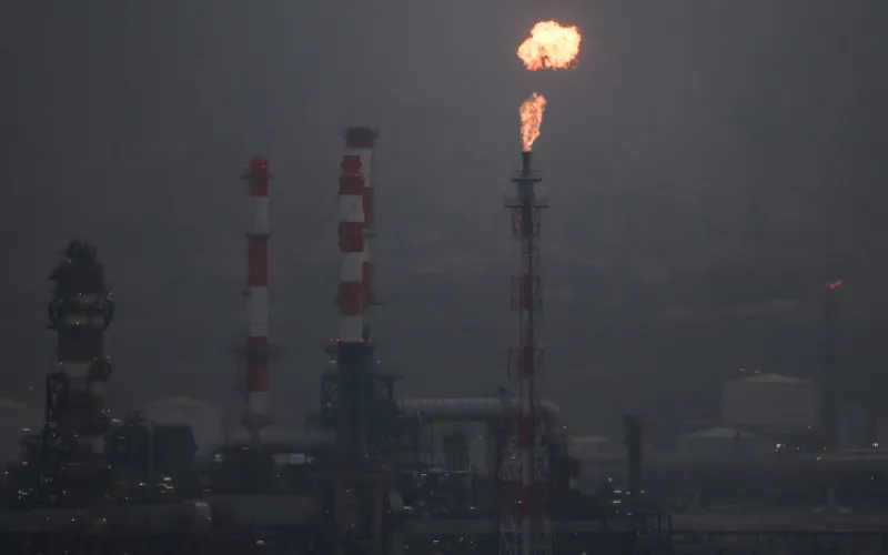 Israel launches new wave of attacks on Iran as crisis deepens