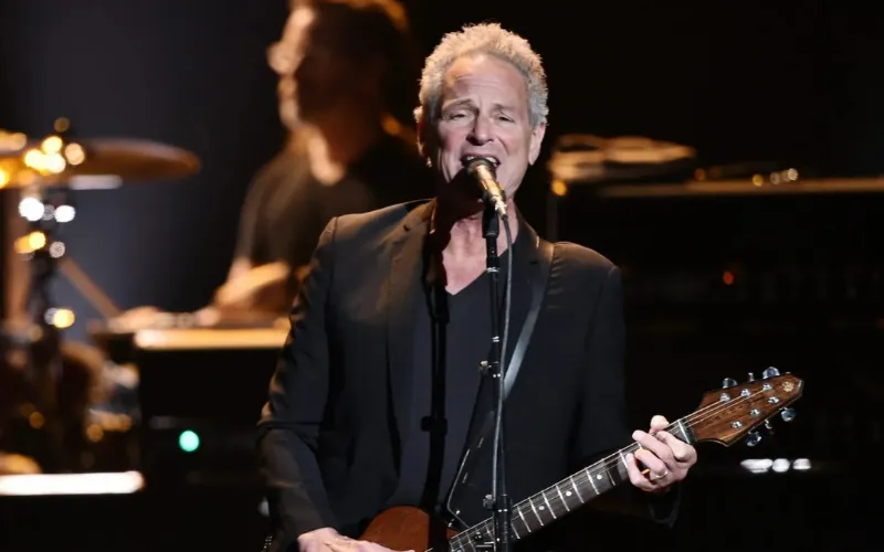 Lindsey Buckingham confronted in shocking stalker incident in LA