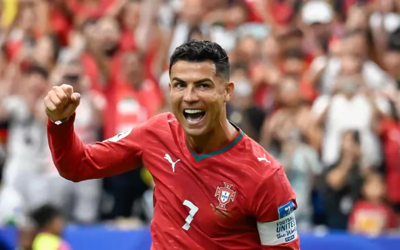 Ronaldo becomes