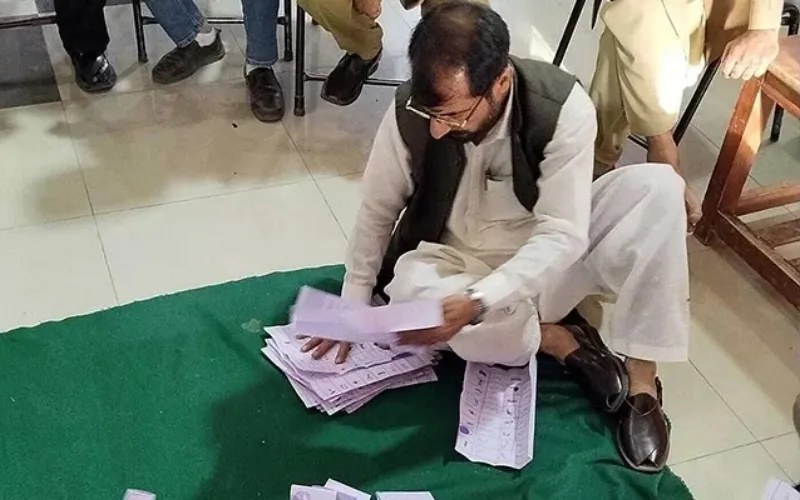 Gilgit-Baltistan poll results ECGB announces outcome in 21 seats