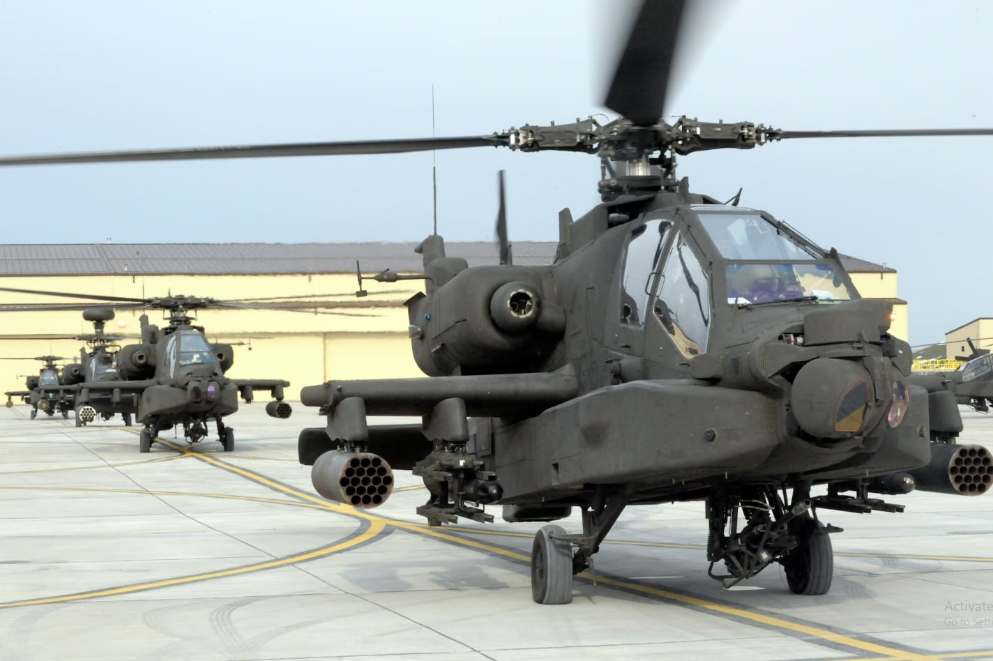 apache helicopter
