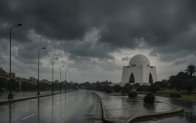 Karachi weather update: cloudy skies, light rain expected