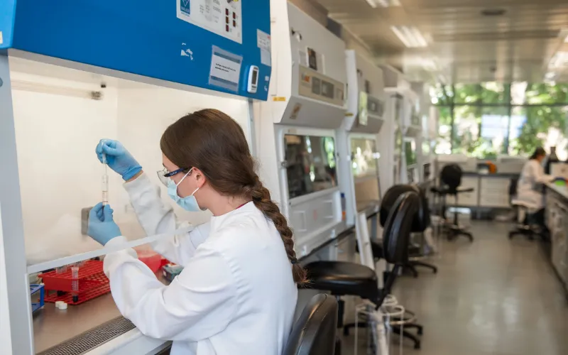 UK begins first human trial of Bundibugyo Ebola vaccine