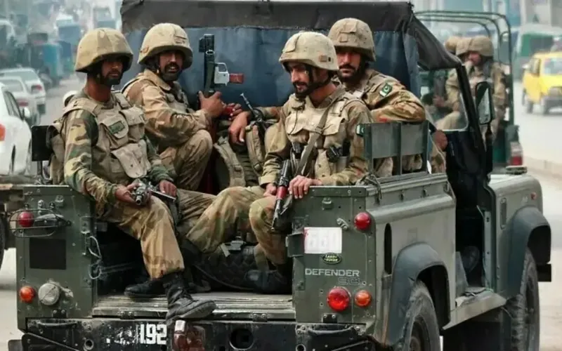 18 militants