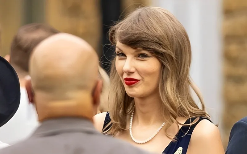 Taylor Swift's new shorter haircut breaks social media at UK wedding