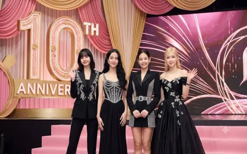 BLACKPINK fans criticize limited 10th anniversary event access