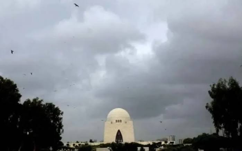 Karachi weather update: drizzle expected overnight