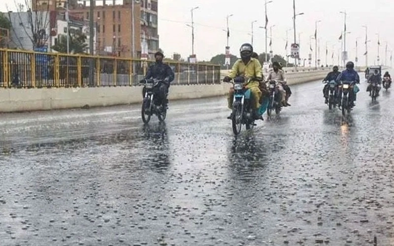Karachi weather gusty winds, drizzle expected