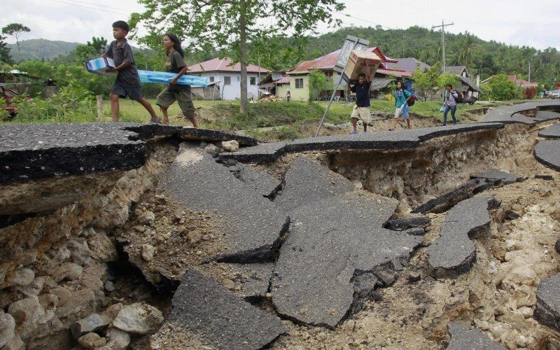 Magnitude 6.3 earthquake strikes southern Philippines