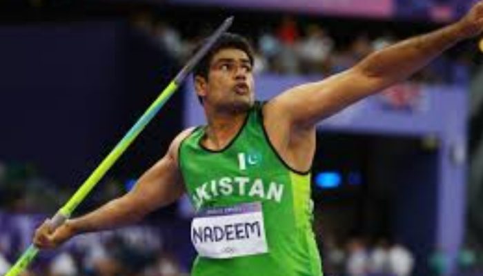 Arshad Nadeem salutes the nation