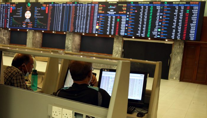 Pakistan bourse remains bullish: KSE-100 Index gains 130 points
Photo: Athar Khan/Bol News