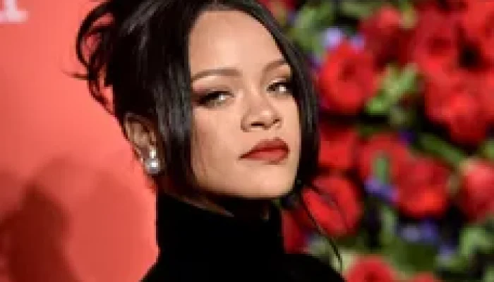 Rihanna announces 2026 comeback tour amid third pregnancy