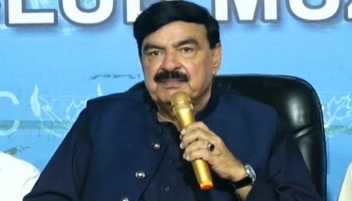 Federal Minister For Railways on Indian PM